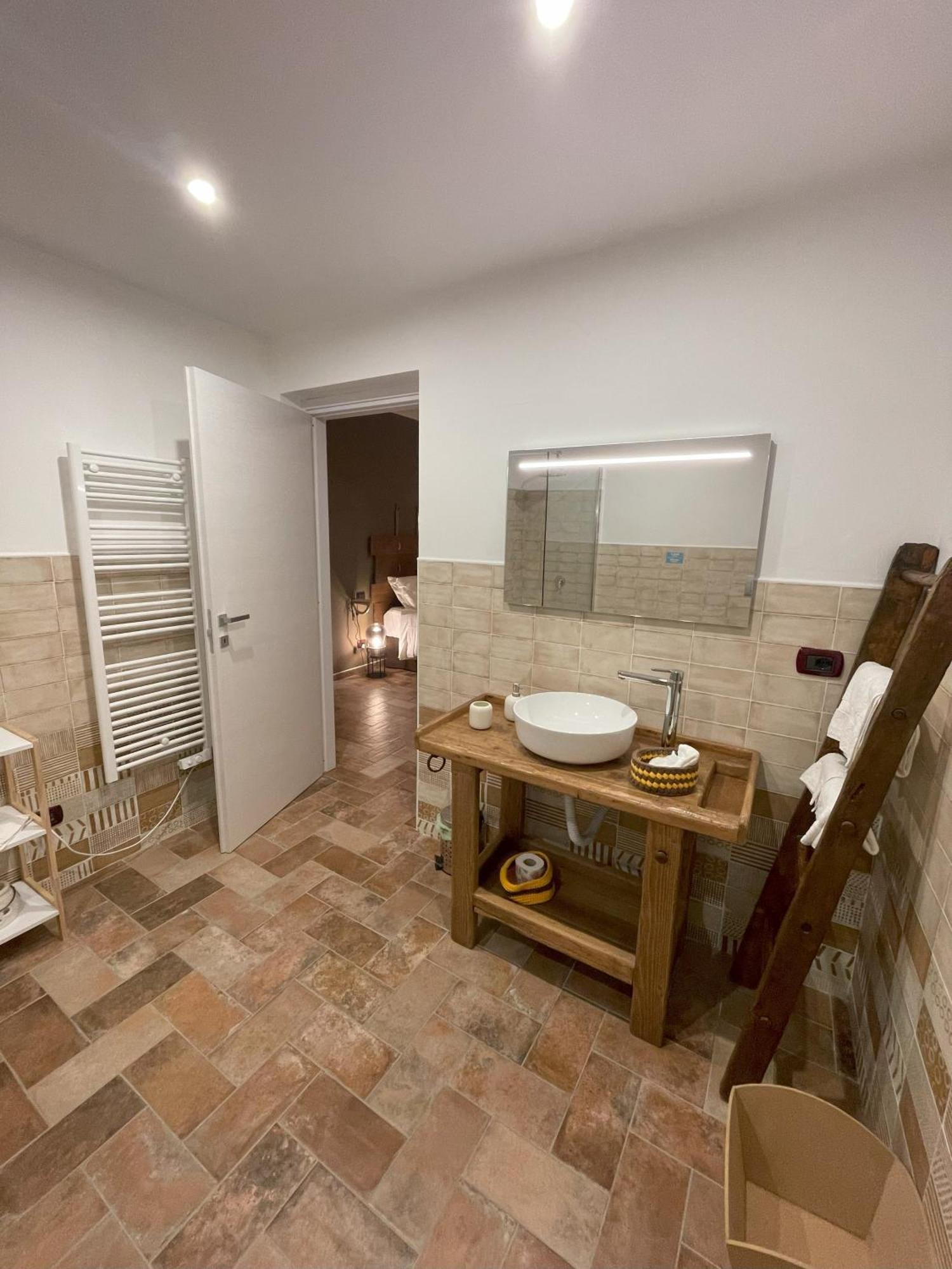 Cascina Tre Botti Hotel Agliano Terme Exterior photo